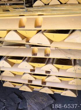 山推推土机链板多少钱一块，SD16/SD22/SD23/SD32推土机履带板