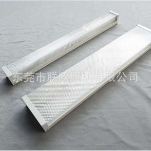 T8厨房室内护眼吸顶墙壁灯防尘灯 UL美规LED平面菱晶钻石灯 4FT