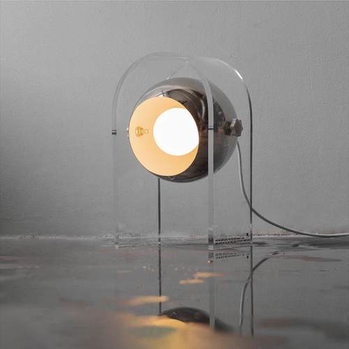 北欧现代简约客厅卧室书桌床头亚克力设计师护眼LED学习装饰台灯