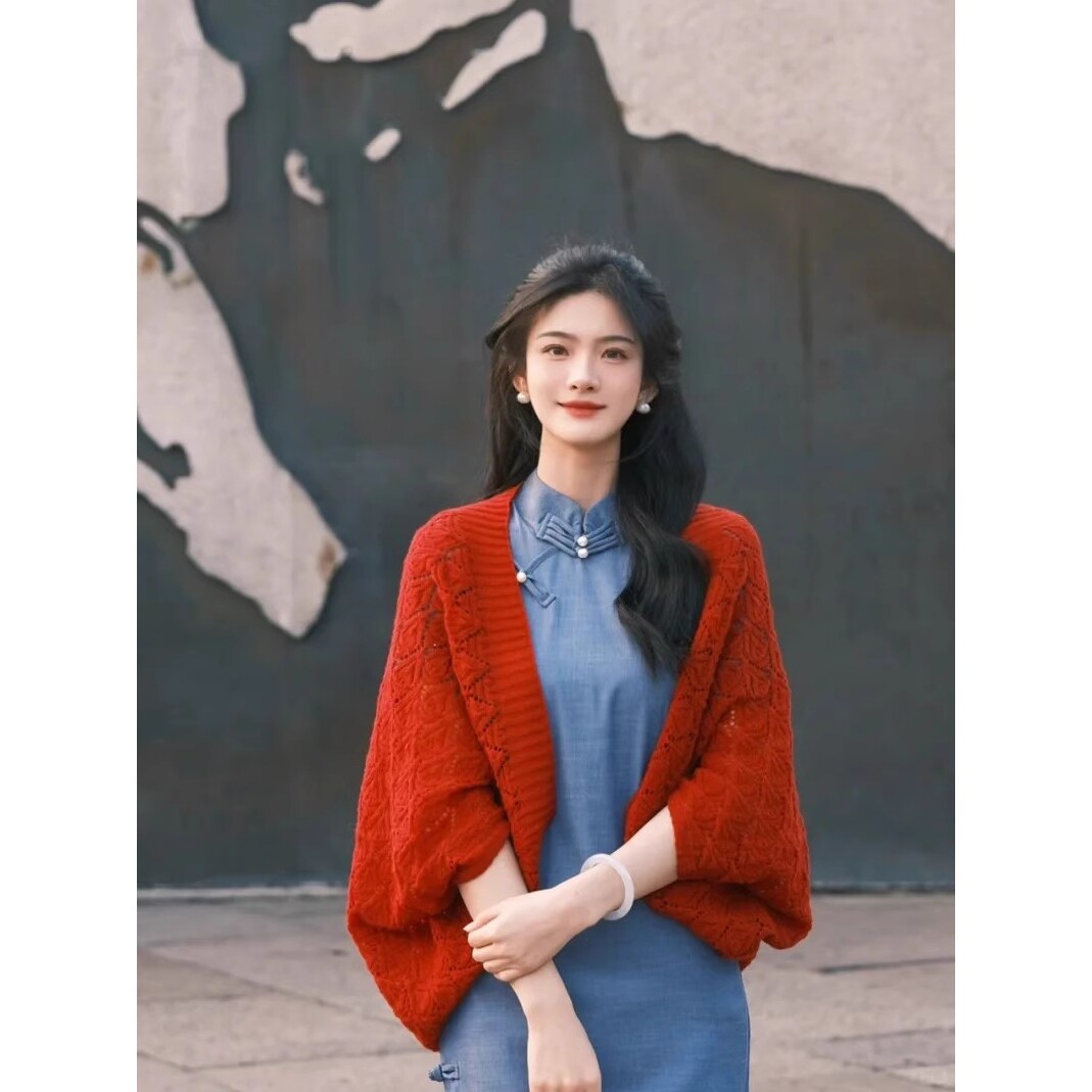 2025春秋气质优雅新中式旗袍外搭披肩女镂空简约红色显白针织开衫