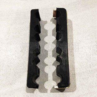 新源远山挖机65 9胶轮式 挖掘机六排管夹子6孔大臂铁管扣压板