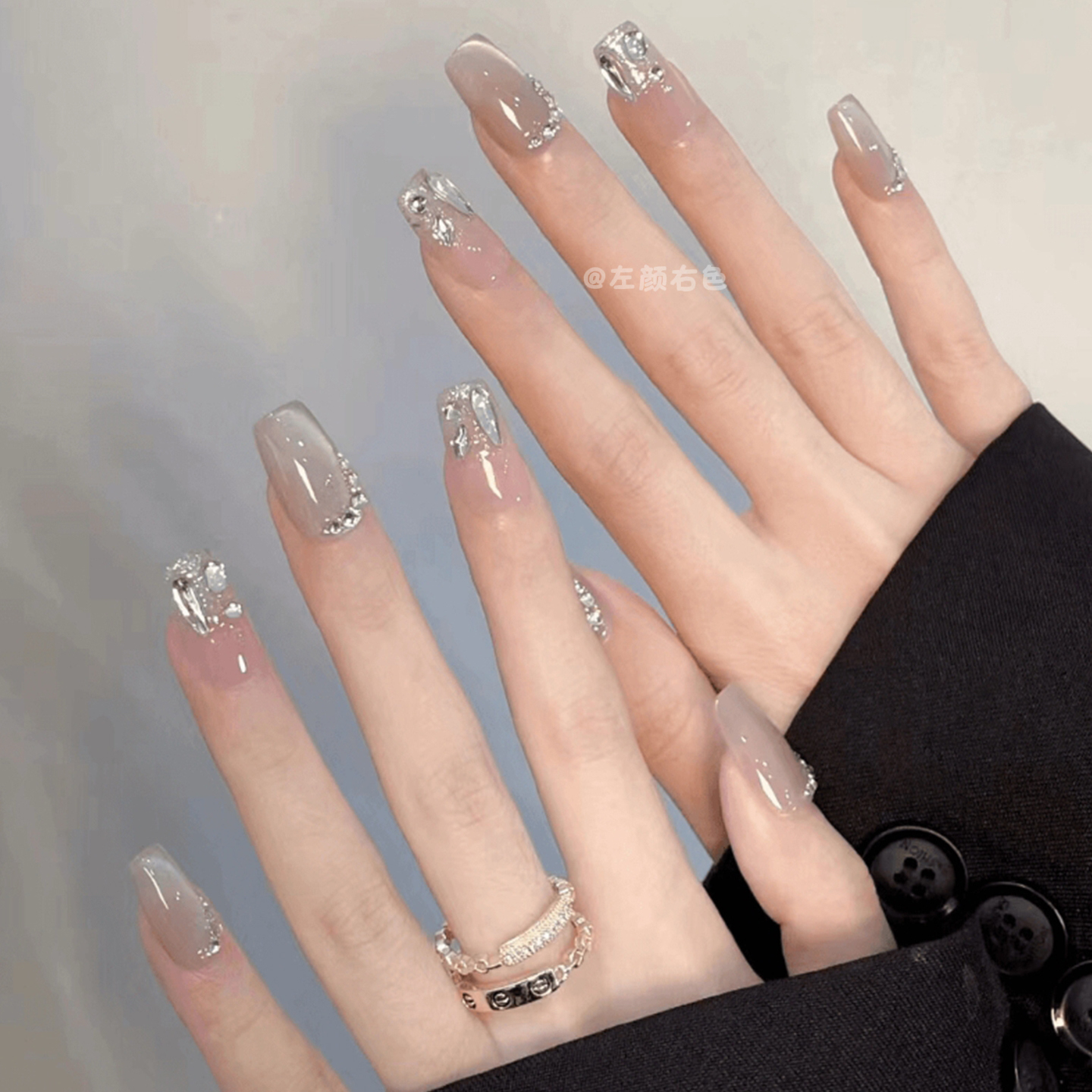 手工穿戴甲2025新款爆闪碎钻多巴胺猫眼美甲高级感小众显白指甲贴