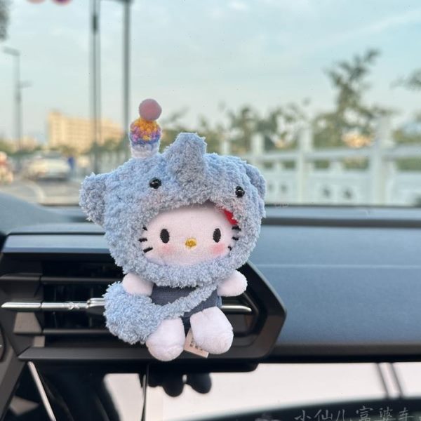 可爱新车礼物kitty摆件大象车载香薰hello头套汽车空调出风口装饰