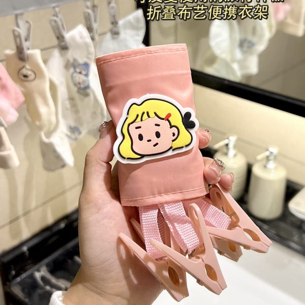 内裤袜子去出都带衣架我玩旅行内衣给布艺便携晾晒它！折叠小夹子