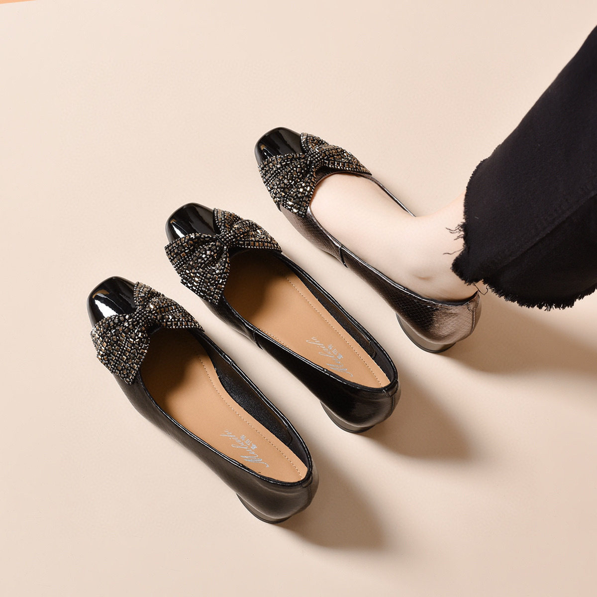 平底鞋女2025春夏新款浅口低跟一脚蹬单鞋拼色蝴蝶结水钻女乐福鞋,女鞋,乐福鞋（豆豆鞋）,淘宝优惠券,粉丝福利购,淘宝优惠卷