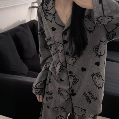 秋冬季黑灰hellokitty睡衣女德绒