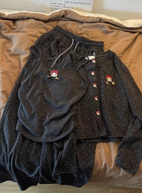 Sin Glee 可爱小红帽女孩亲肤德绒睡衣女秋冬休闲舒适居家三件套