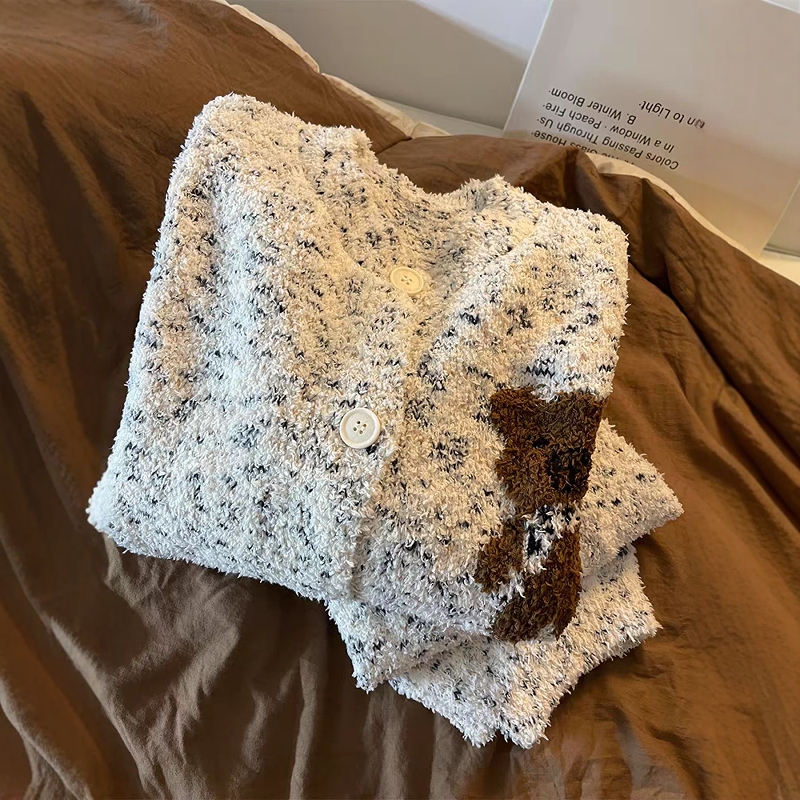 毛绒可爱小熊针织半边绒睡衣女