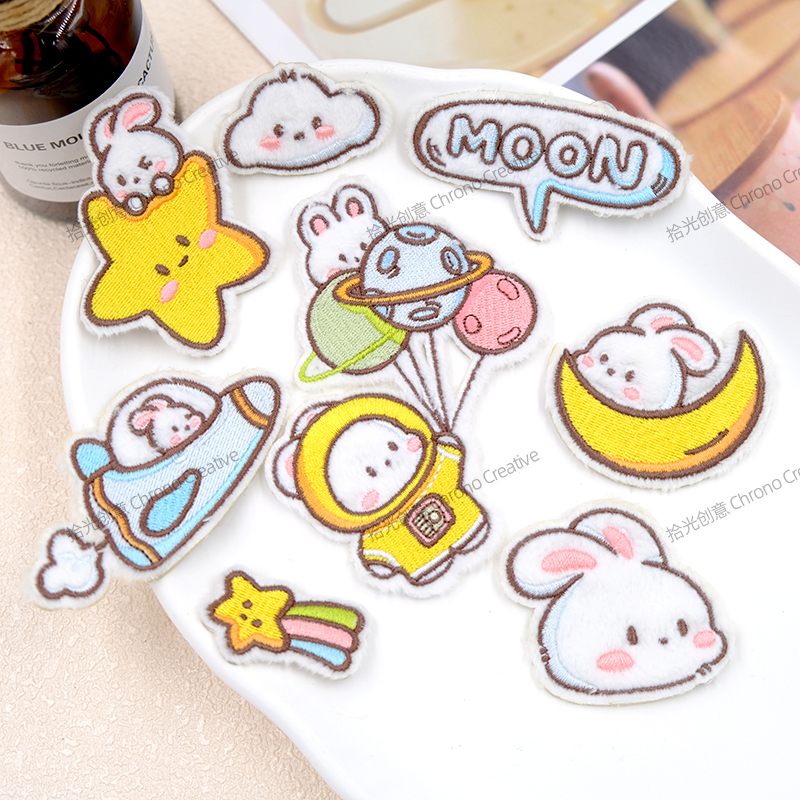 卡通小兔子自粘可缝刺绣布贴
