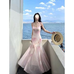 少女多巴胺碎花甜辣泰式吊带长裙感纯网纱超仙包臀氛围度假欲海岛