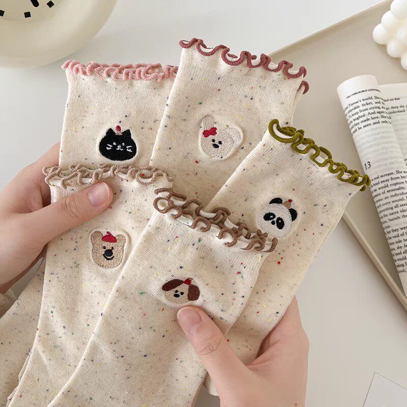 新款动物袜子女提花木耳卡通中筒袜秋冬季款卡通短袜木耳边堆堆袜