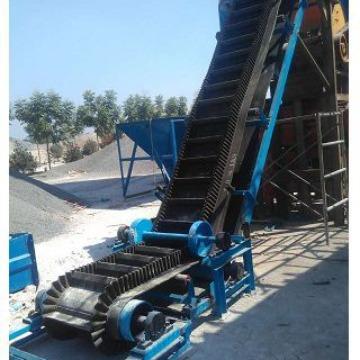 生产自动上料输送机供应大倾角皮带输送机刮板输送机倾斜式皮带机