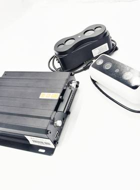 人数统计车载客流机海思芯片高清4路4GH265双门大巴公交MDVR