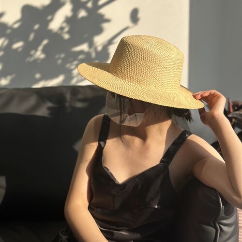 新品sunnyunder/2025新款草E帽平顶草编帽子女时尚有型礼帽度假太