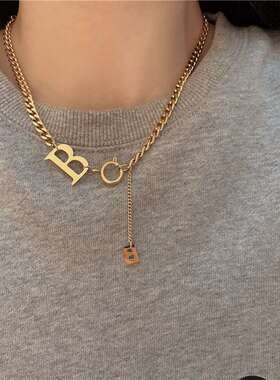 极速Ins style personality exaggeration B letter chVain splic