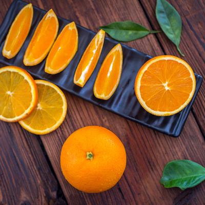 新鲜采摘赣南脐橙中果带箱5斤