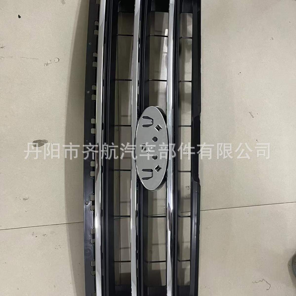 适用于2015-2017款福特征服者Expedition中网格栅电镀FL1Z-8200-A