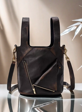 2025年新款带标个箭头包乐植鞣皮翻领菜篮子大容量单肩斜挎手提包