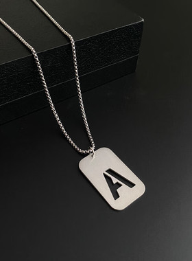 美芙仁英文字母项链男潮