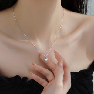 999纯银方糖项链轻奢锁骨链2024年新款小众女高级感颈链