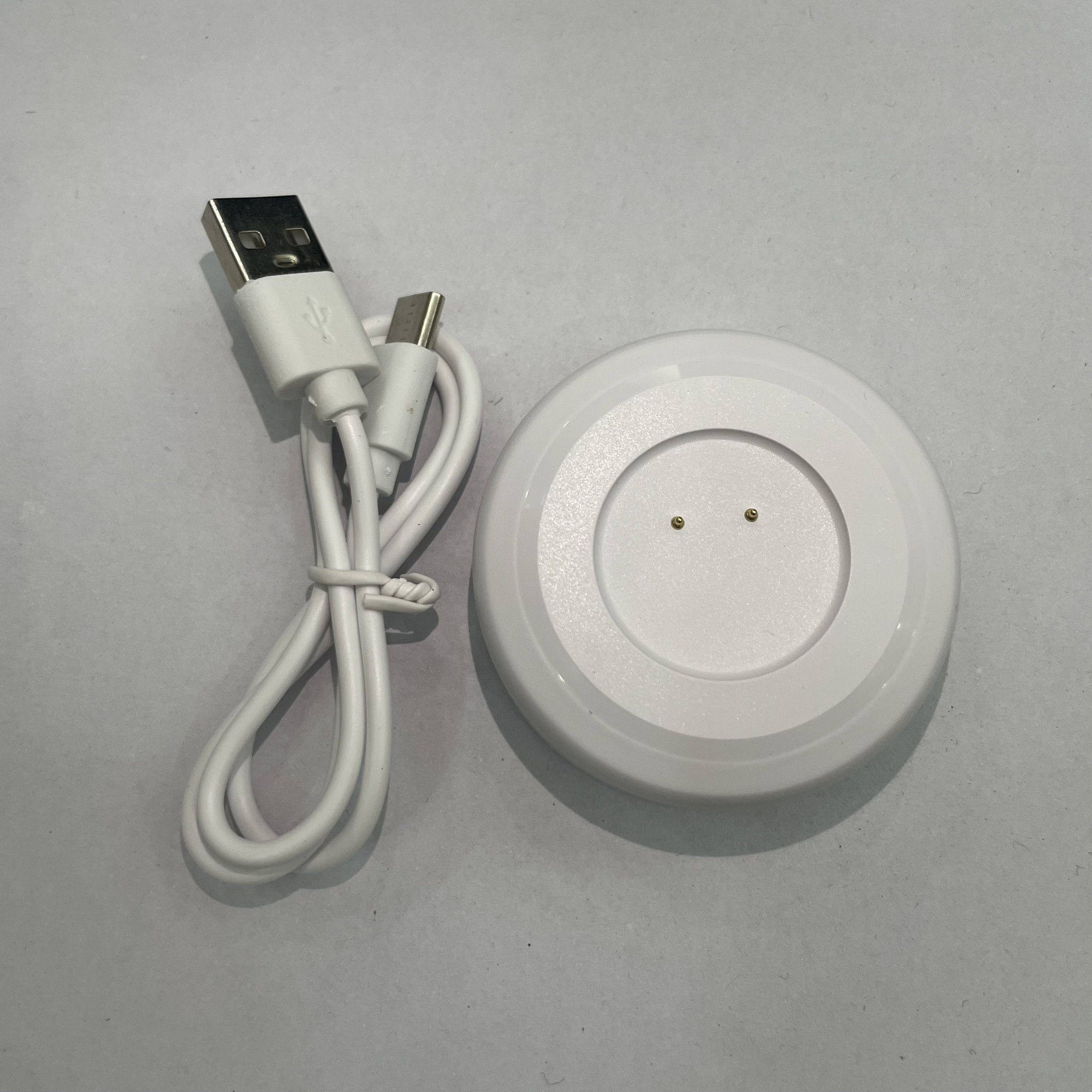 dw99充电仓华强北手表无线充电仓非凡大师VP600手表磁吸式充电器