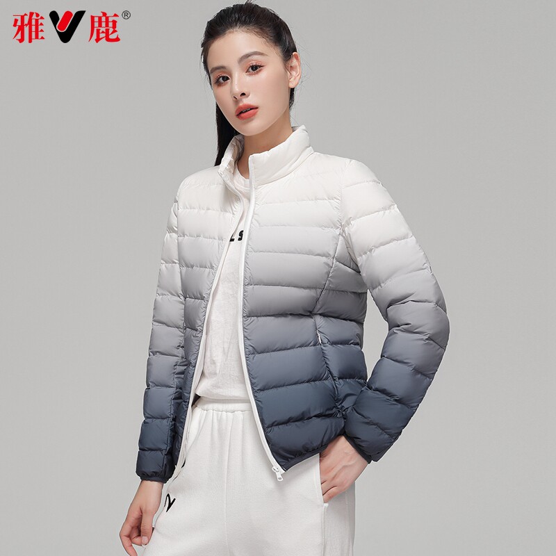 雅鹿轻薄羽绒服女秋冬季修身显瘦短款冬装立领鸭绒轻便女士外套潮