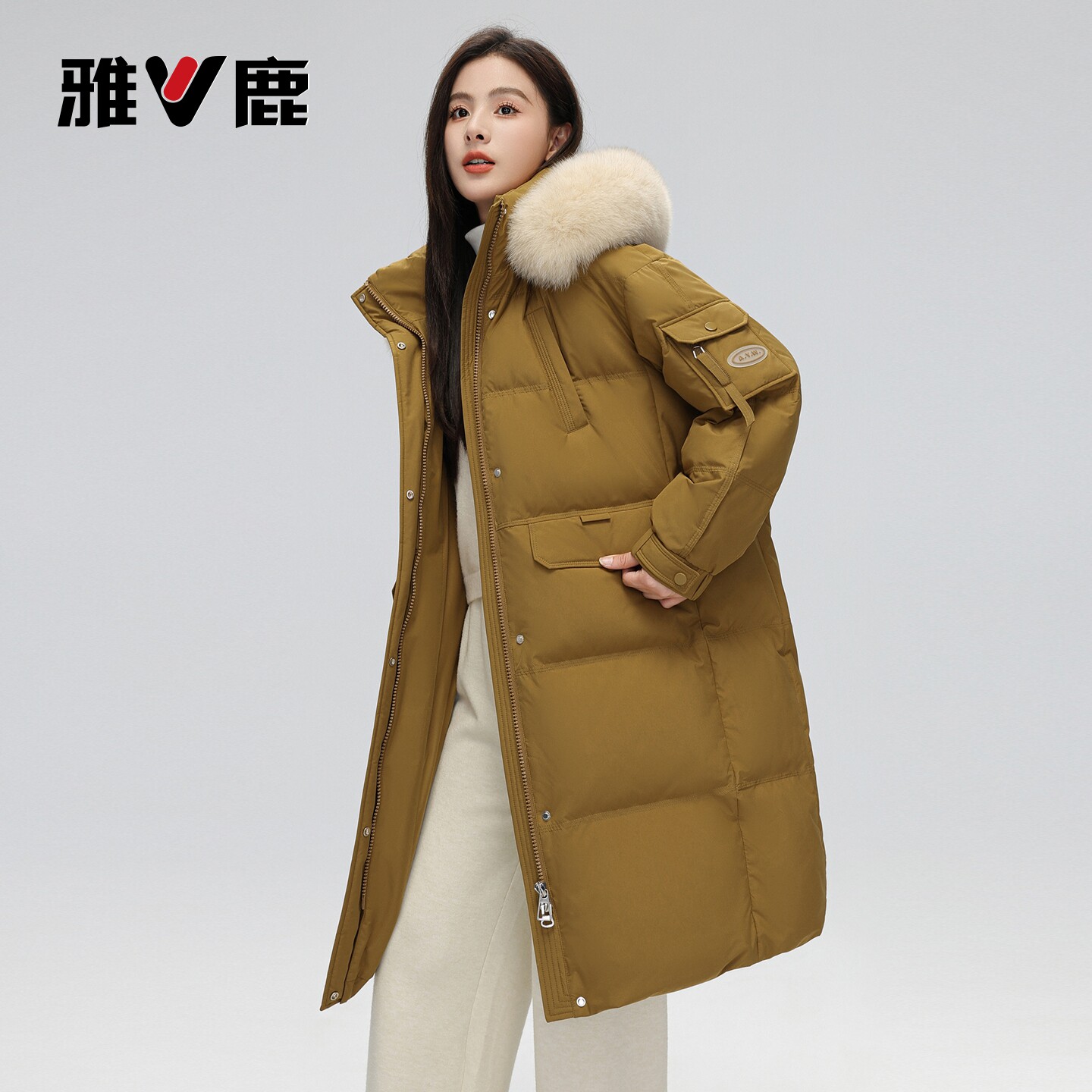 雅鹿连帽中长款羽绒服女2026冬季新款狐狸毛领简约百搭保暖外套潮