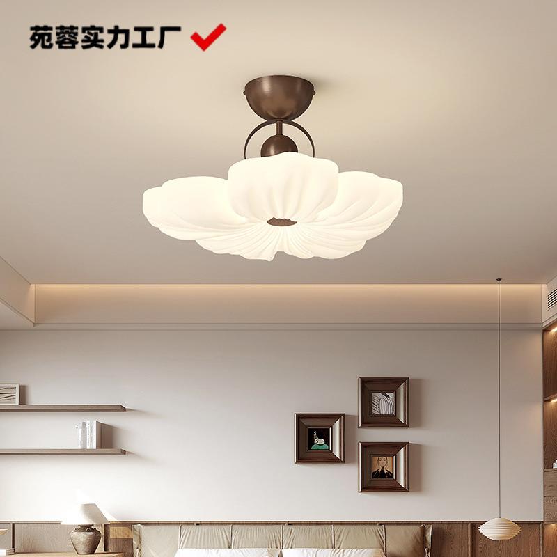 法式卧室吸顶灯中古奶油风主卧公主房灯具简约羽毛灯设计师书房灯