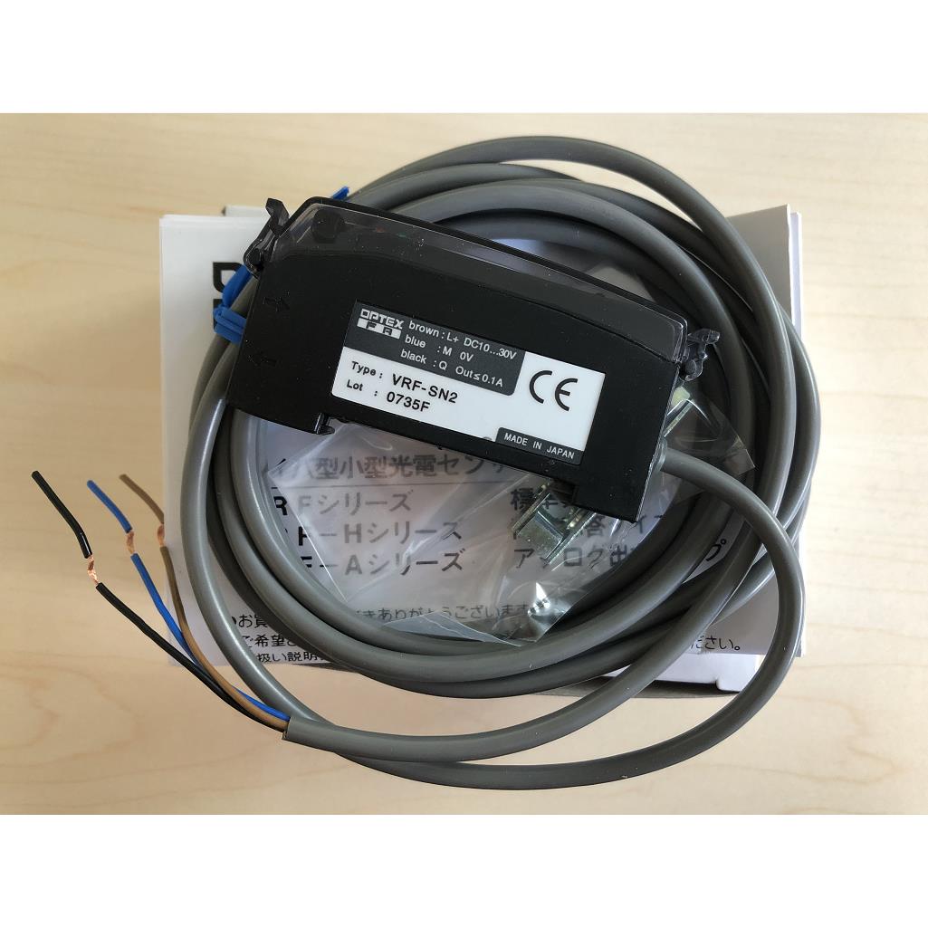 光纤放大器VRF-SN2与VRF-P位置传感器 工业用传感器全新出售一年