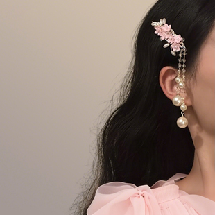 春日甜美粉色花朵防珍珠流苏发夹女款氛围感小众精致2025新款发饰