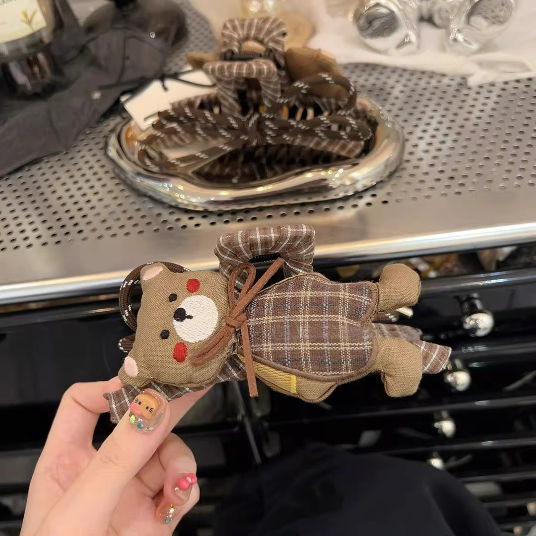 韩系可爱蝴蝶结小熊抓夹女高级感后脑勺大号鲨鱼发夹卡通百搭头饰