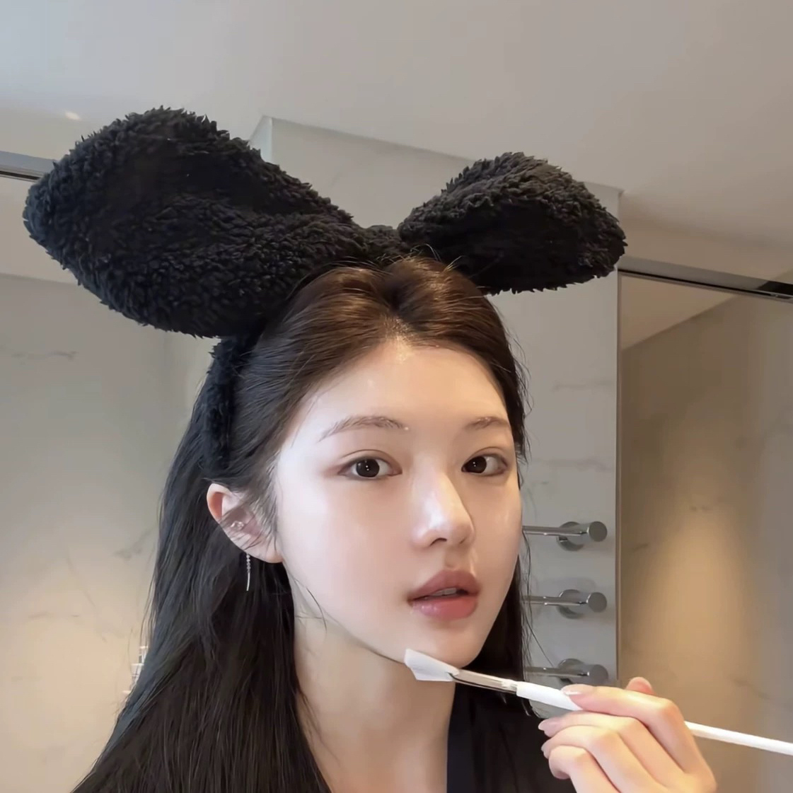黑色可爱立体羊羔绒大兔耳朵发箍发卡洗脸发带居家小众发饰