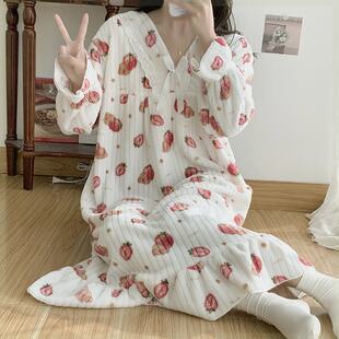 极速冬季法兰绒睡裙女加肥s加大码200斤V领卡通宽松ins风珊瑚绒家