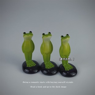 极速无聊了 小青蛙创意仿真桌Q面可爱微观小摆件礼 看看罚站