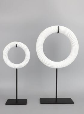 新中式创意绞丝圆环树脂摆件样板房家居玄关客厅软装饰品桌面摆设