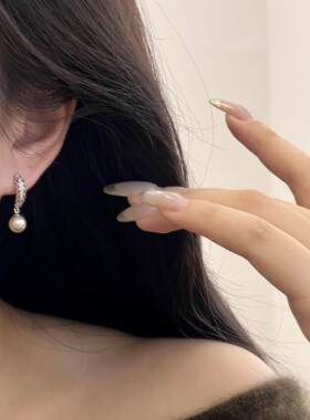 【蕾丝蜜语】法式轻奢珍珠耳环女咖金气质流苏耳钉高级感小众耳饰