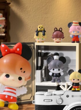 正品迪士尼系列泡泡玛特相机热靴盖适用于富士XT5佳能R50尼康索尼