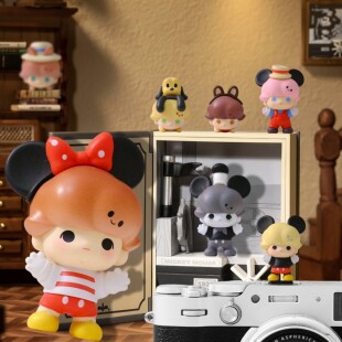 正品 迪士尼系列泡泡玛特相机热靴盖适用于富士XT5佳能R50尼康索尼