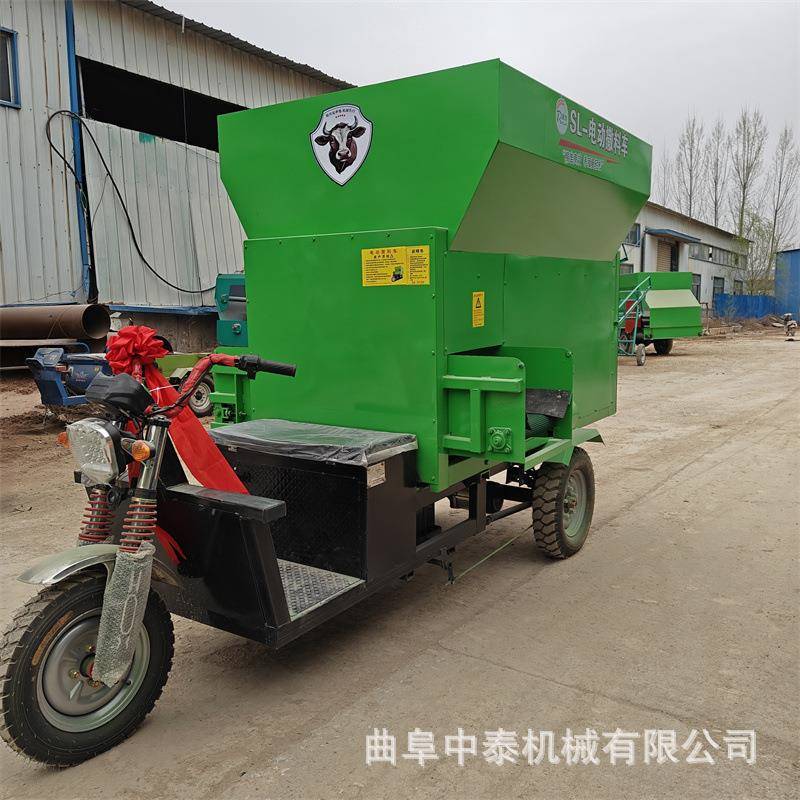 双边出草料用电动投料机养牛场饲草料投草机牧场螺旋出料撒草车