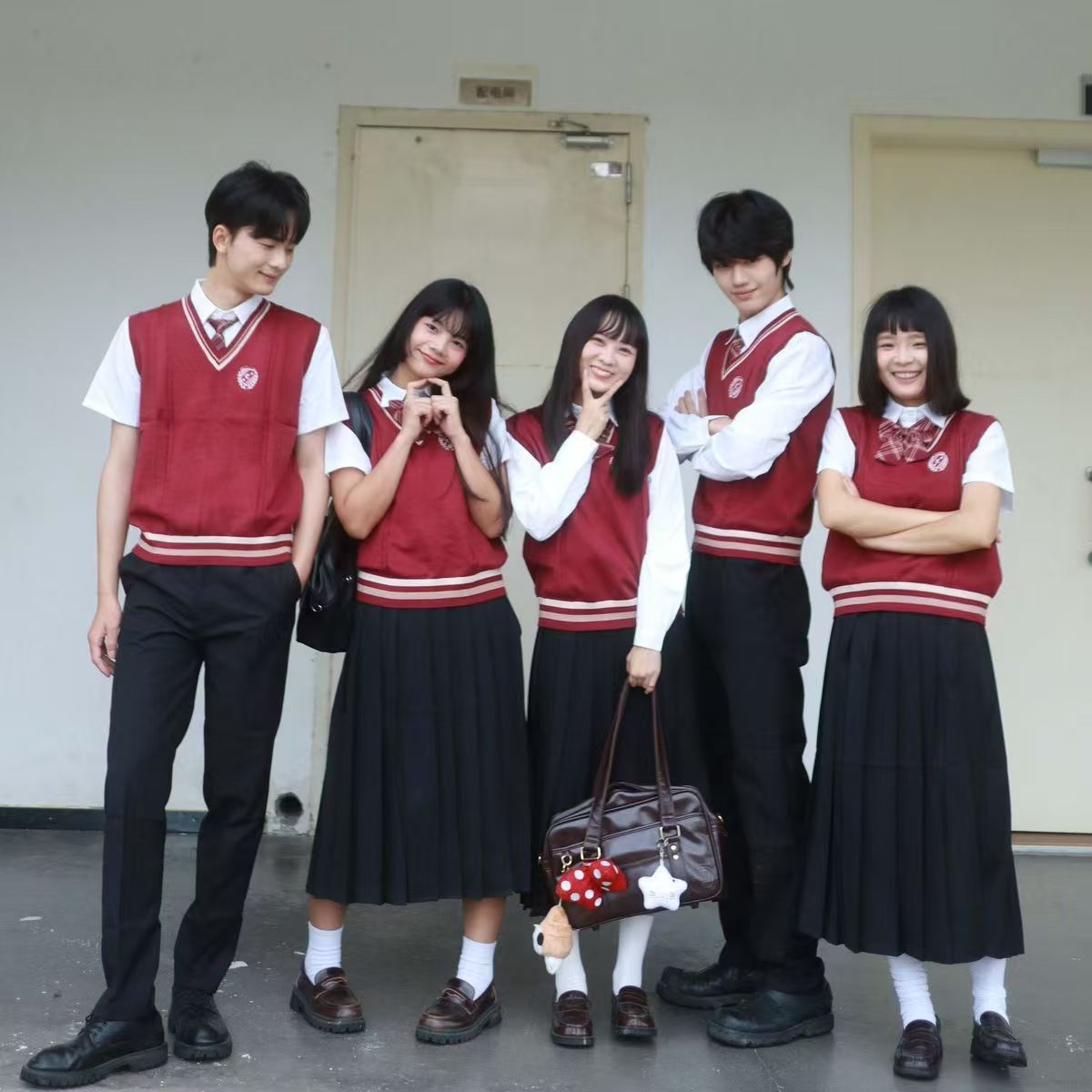 初中生运动会毕业班服套装高中小学生演讲诗歌朗诵合唱比赛演出服