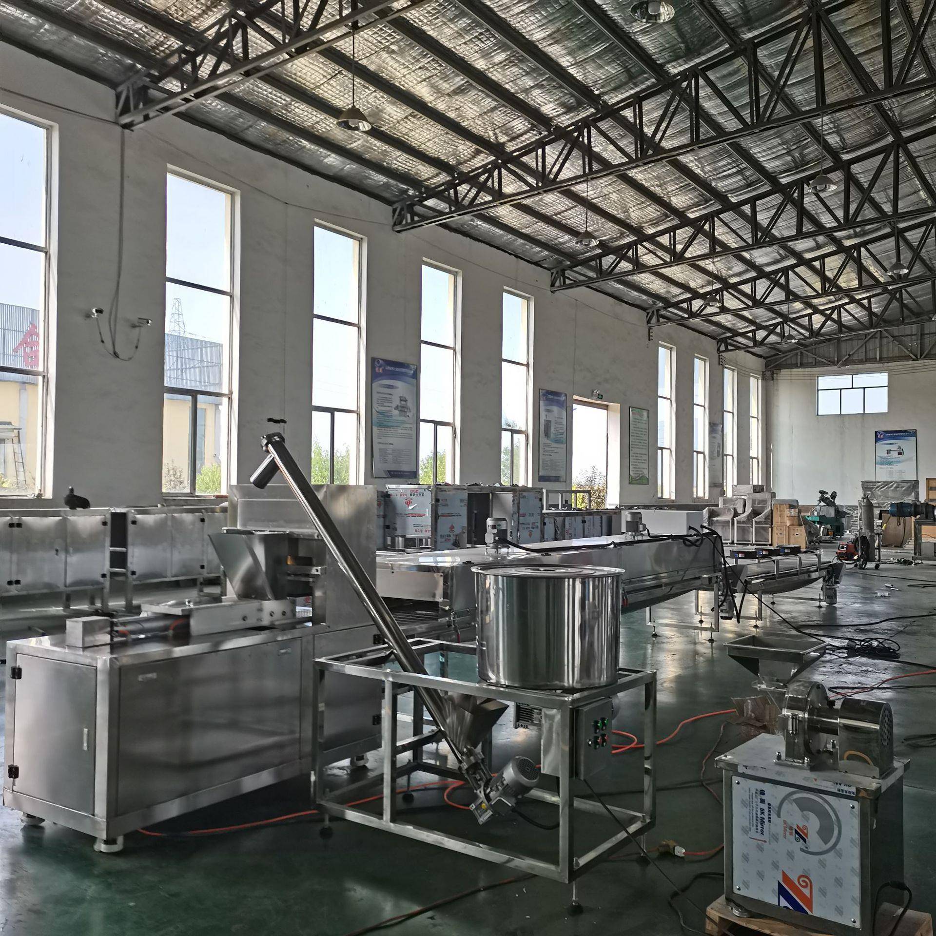 压缩饼干机咖啡方糖成型机鸡精块成型机压饼机杂粮饼干机