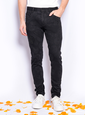 宾度男装秋冬男士巴洛克元素花纹烫钻黑色水洗牛仔裤修身时尚裤子
