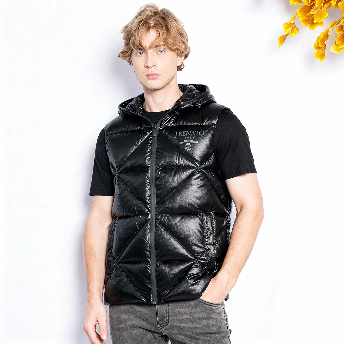 J.BENATO男士亮面连帽羽绒马甲