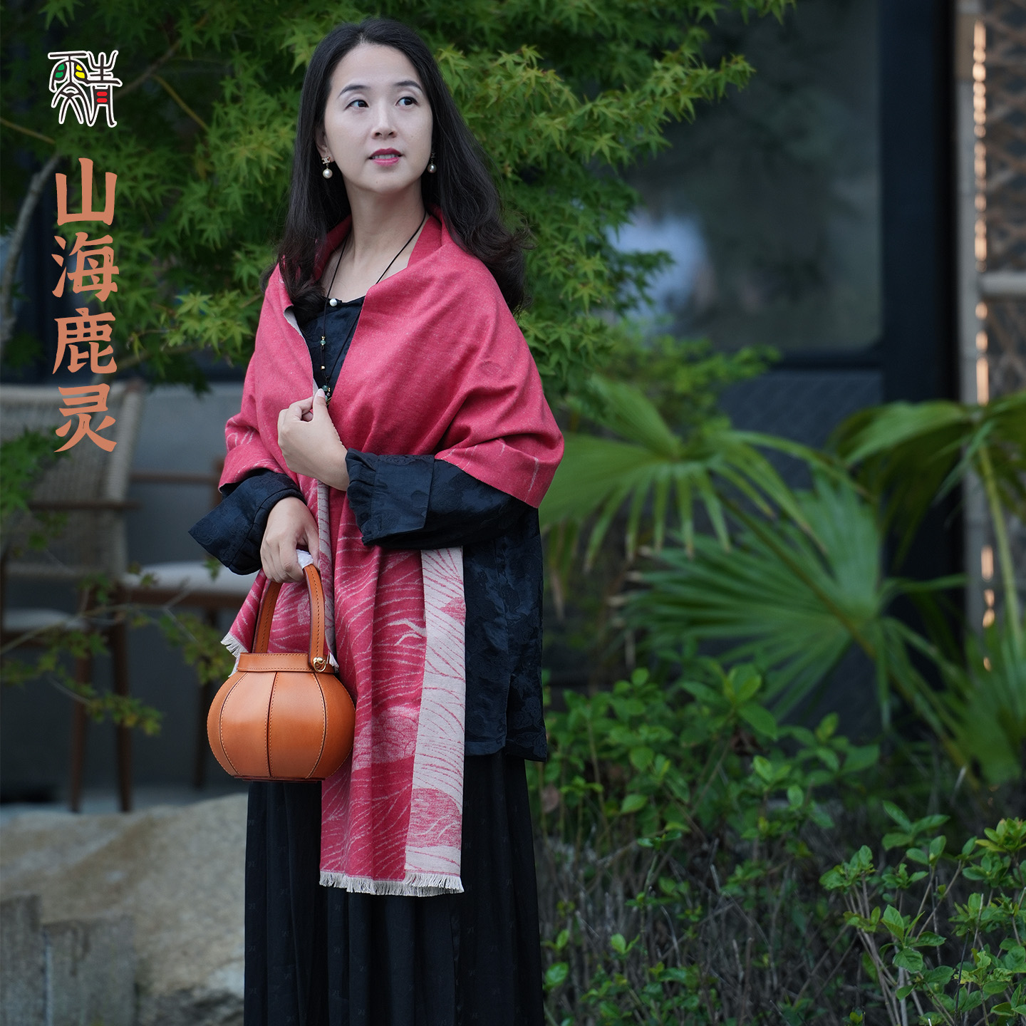 雯青"山海鹿灵"国风真丝拉绒桑蚕丝围巾女秋冬双面异色加厚披肩