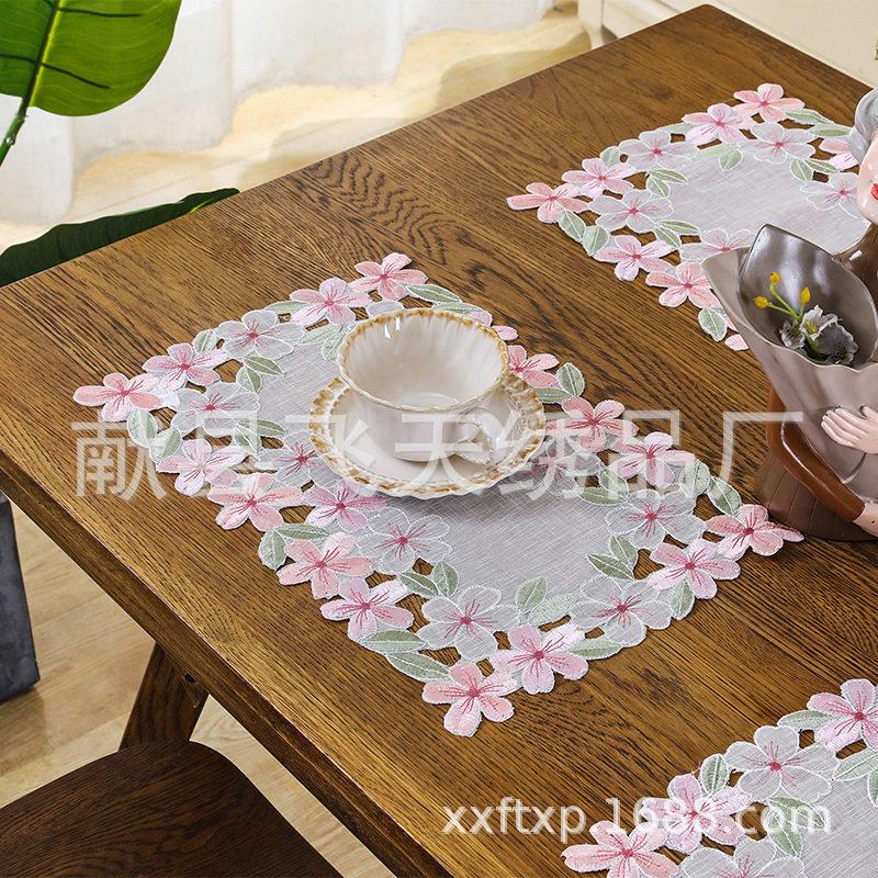 玻璃纱粉色绣花餐垫盘垫田园风绣花布艺盘垫餐垫桌旗桌布