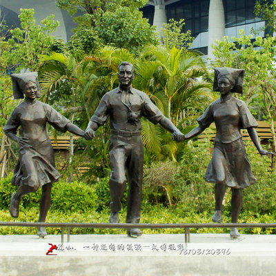 户外大型雕塑少数民族团结人物雕像园林彩绘玻璃钢景区雕塑像定制