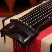 奈乐演奏古琴朱砂伏羲式 老杉木生漆手工教学古琴赠送桌凳 仲尼式