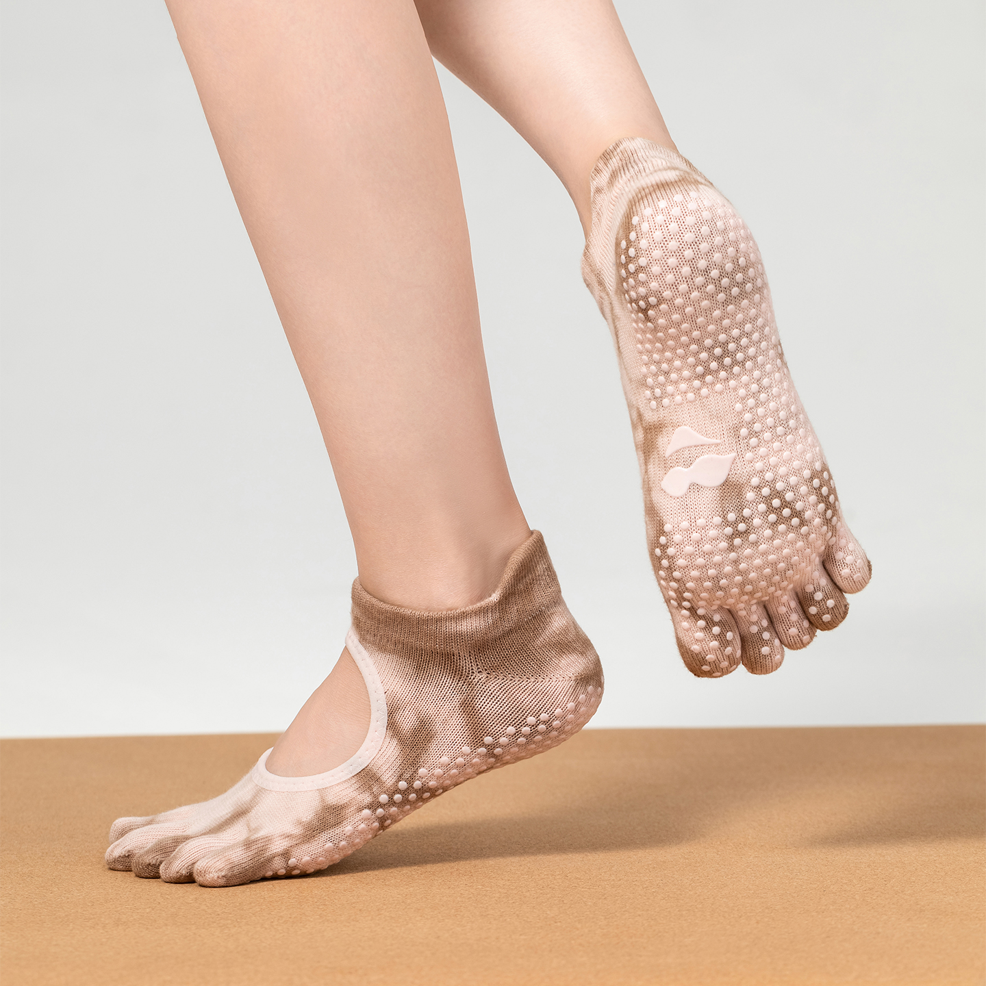 SIXHYS专业防滑普拉提袜瑜伽袜子女芭蕾系列五指分趾室内健身舞蹈