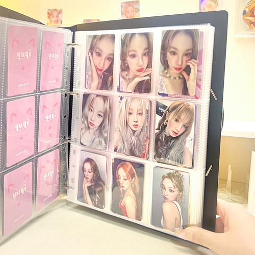 9宫格卡册可容纳450张小卡