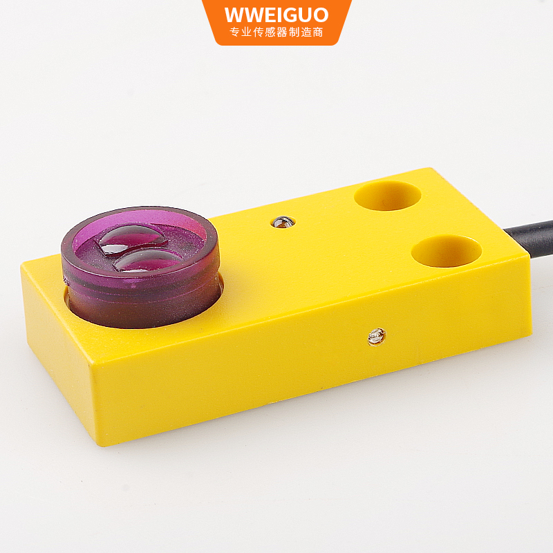 红外线感应漫反射式光电开关E3F-DS30F1接近传感器NPN常开三线